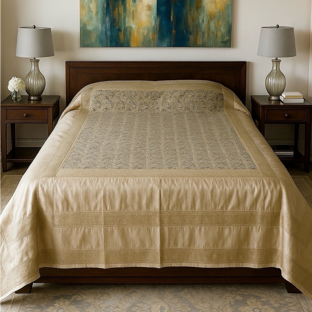Vintage Pale Gold Paisley Indian Raw Silk Sari Heirloom Bedspread
#0911244